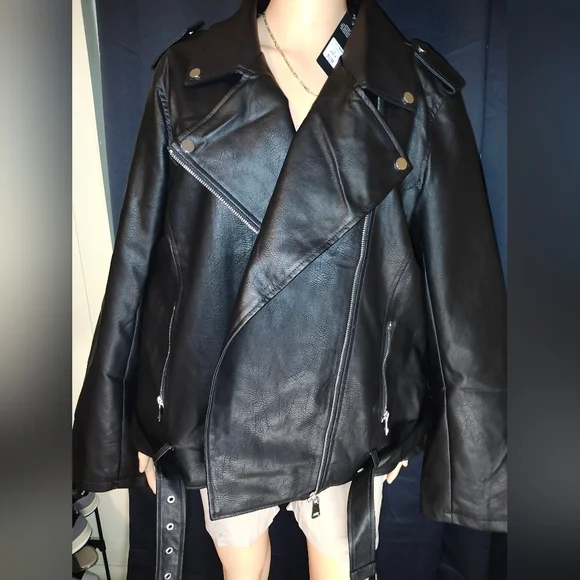 Women's Black Leather Jacket - Picture 3 of 4